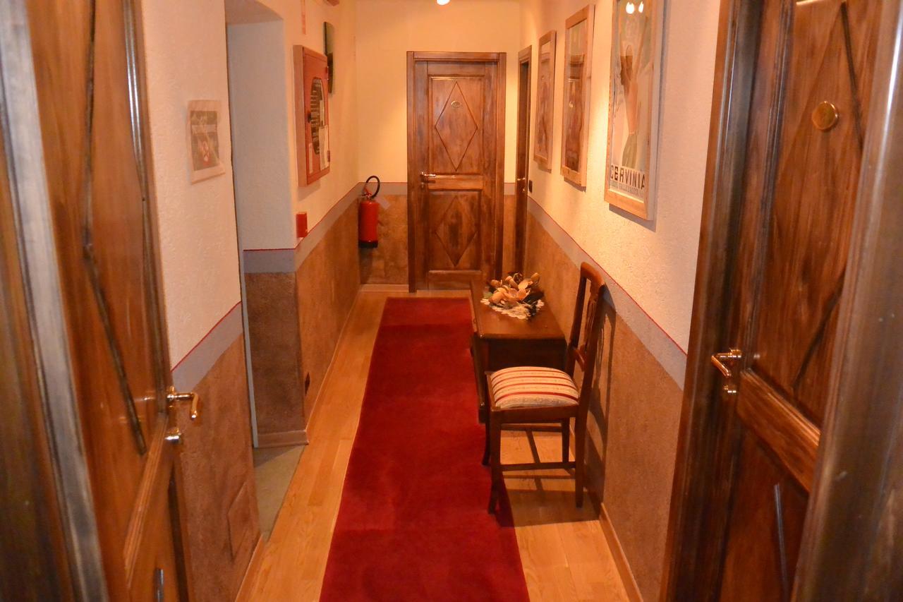 Hotel Fosson Breuil-Cervinia Εξωτερικό φωτογραφία